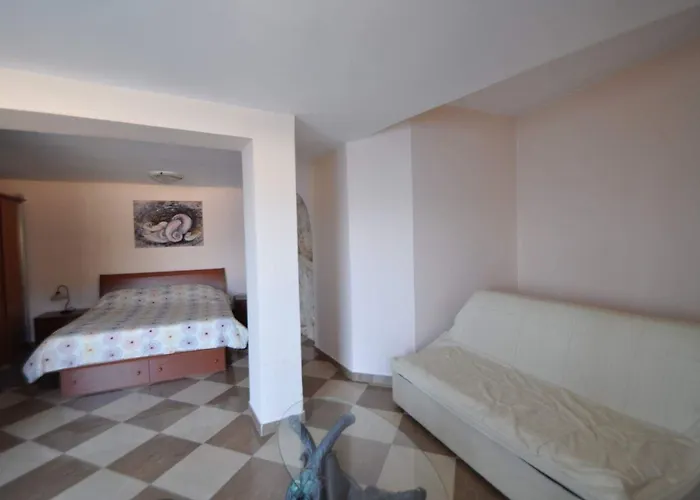 House Bernardica * Vrbnik (Primorje-Gorski Kotar)