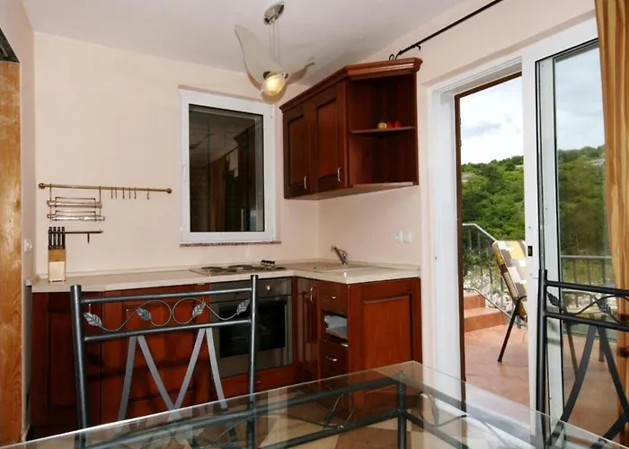 House Bernardica * Vrbnik (Primorje-Gorski Kotar)
