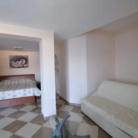 House Bernardica * Vrbnik (Primorje-Gorski Kotar)